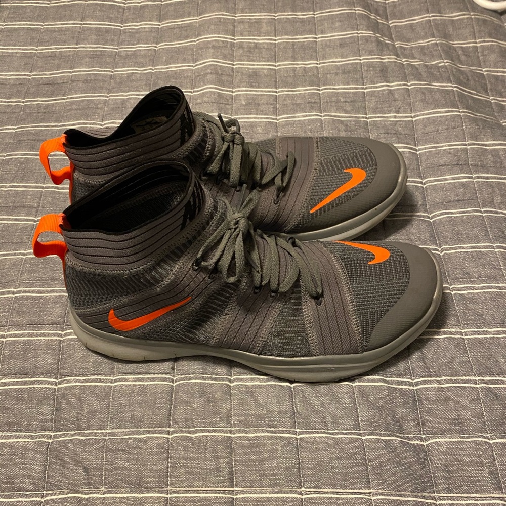 2 Shoe Bundle! Adidas / Nike